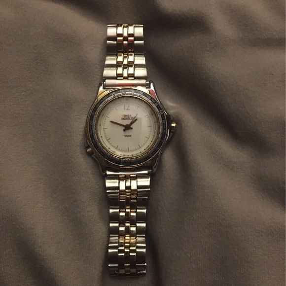 Men’s timex indiglo watch - Picture 1 of 2